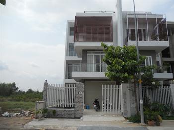 Cần bán hoặc cho thuê nhà số 5 đường D1, P. Trường Thạnh, Q.9