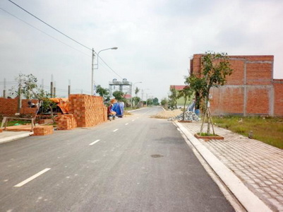 Đất Bình Dương cần bán gấp 180 triệu/nền dân cư đông, nhiều công ty lớn đang hoạt động thổ cư 100%