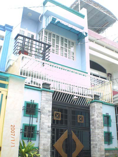 Bán nhà đẹp giá hợp lí quận Tân Phú