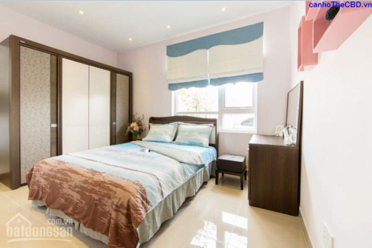 Bán căn hộ gần khu Vinhome Tân Cảng, 80m2, 3PN, giá 2 tỷ, CK 3%