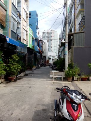 Nhà đẹp 4 tấm, hẻm đường nhựa, lộ giới 6m, đường Mã Lò