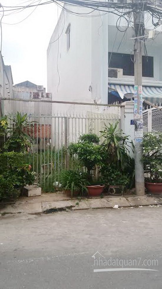 Bán đất nền số 99 mặt tiền đường số 33, P. Tân Kiểng, Quận 7 (khu đường sầm uất)