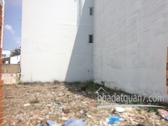 Bán gấp nhà nát mặt tiền hẻm 793 Kiều Đàm, F. Tân Hưng, Q7 (đường nhựa 8m)