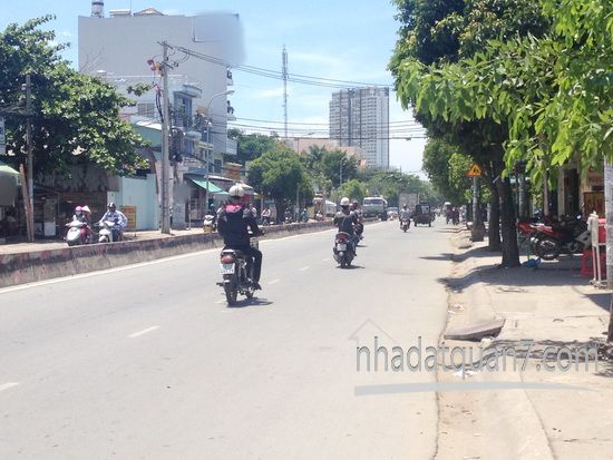 Cần bán gấp nhà mặt tiền đường Huỳnh Tấn Phát . F. Tân Phú, Quận 7