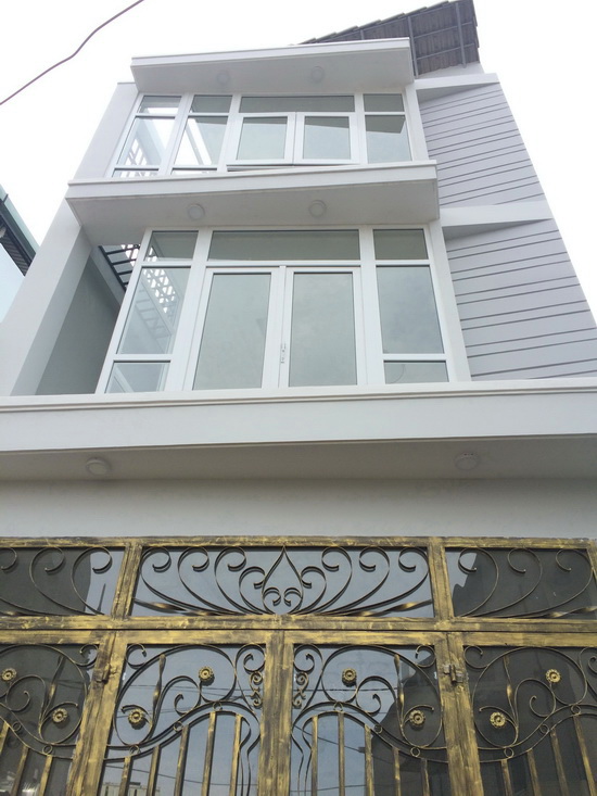 Bán gấp nhà phố 2 lầu, hẽm xe hơi 4.5m đường Huỳnh Tấn Phát, Q7 (Hẻm 749)