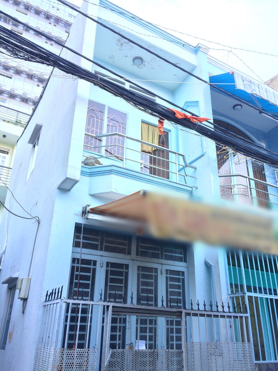 Bán nhà nhỏ 1 lầu mặt tiền hẻm 5m Huỳnh Tấn Phát, Q7 (hẻm 128, đông đúc tiện kinh doanh buôn bán)
