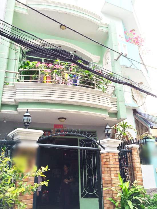 Bán gấp nhà 1 lầu đúc kiên cố, hẽm ôtô 4.5m đường Trần Xuân Soạn, F.TTT, Quận 7