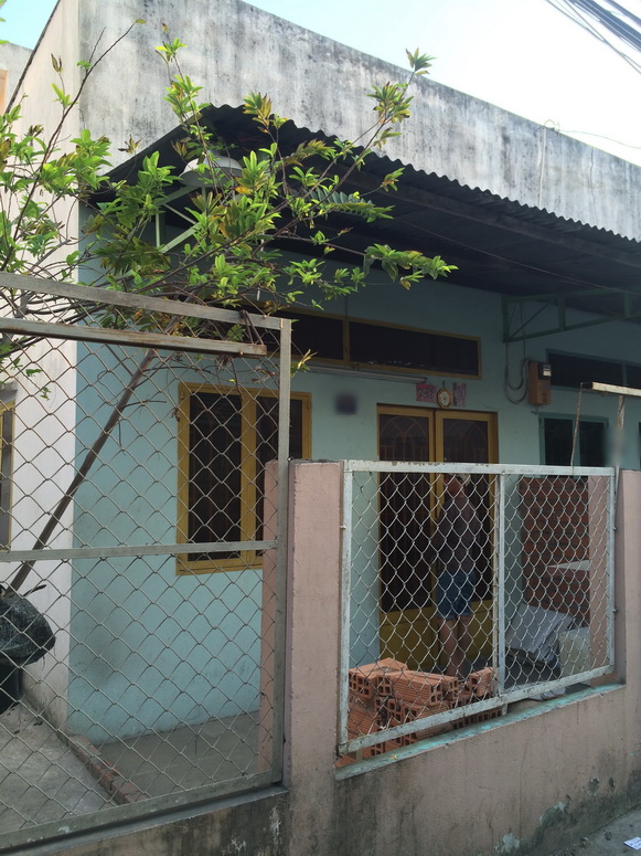 Bán gấp nhà cấp 4, đường Nguyễn Văn Qùy,  F. Phú Thuận, Q7 (Hẻm 160)