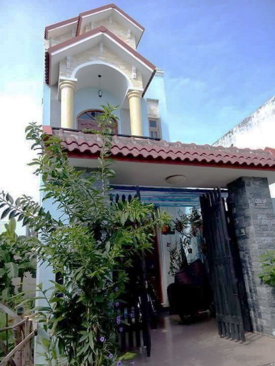 Bán nhà hẻm xe hơi đường Huỳnh Tấn Phát, Quận 7, 4.5x23m, giá 3.8 tỷ