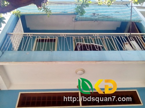 Bán nhà đường Nguyễn Tất Thành, Quận 7, 7x14.4m, giá 5.5 tỷ