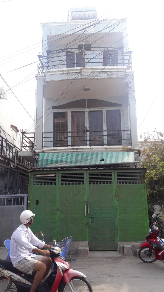 Nhà hẻm xe hơi 8m đường gò ô môi, Quận 7, giá 2.3 Tỷ