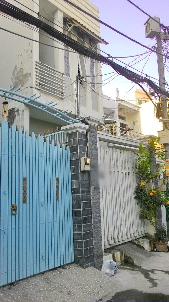 Bán gấp 2 căn nhà 8x8m hẻm xe hơi Quận 7, hẻm xe hơi 502 Huỳnh Tấn Phát Quận 7