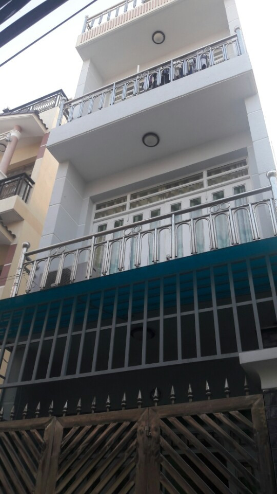 Bán nhà 2 lầu hẻm xe hơi 1027 đường Huỳnh Tấn Phát, Quận 7, giá 2.25 tỷ