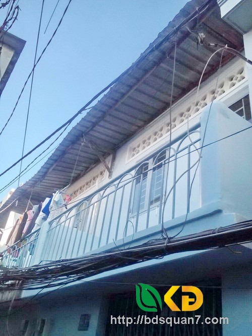 Bán gấp nhà nhỏ 3.3x4.6m SHR 1 lầu hẻm 118 Bùi Văn Ba, P.Tân Thuận Đông, Quận 7