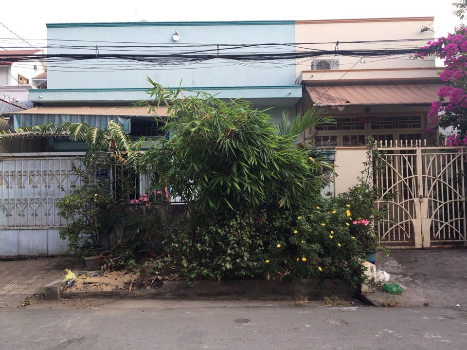 Tôi cần bán nhà đất 10x17.5m, đường số 41, P.Bình Thuận, Quận 7. Gần siêu thị Lotte