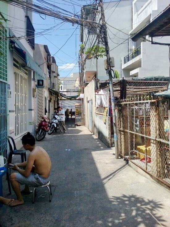 Cần bán nhà trọ cấp 4 hẻm xe hơi 487 đường Huỳnh Tấn Phát P Tân Thuận Đông Q.7