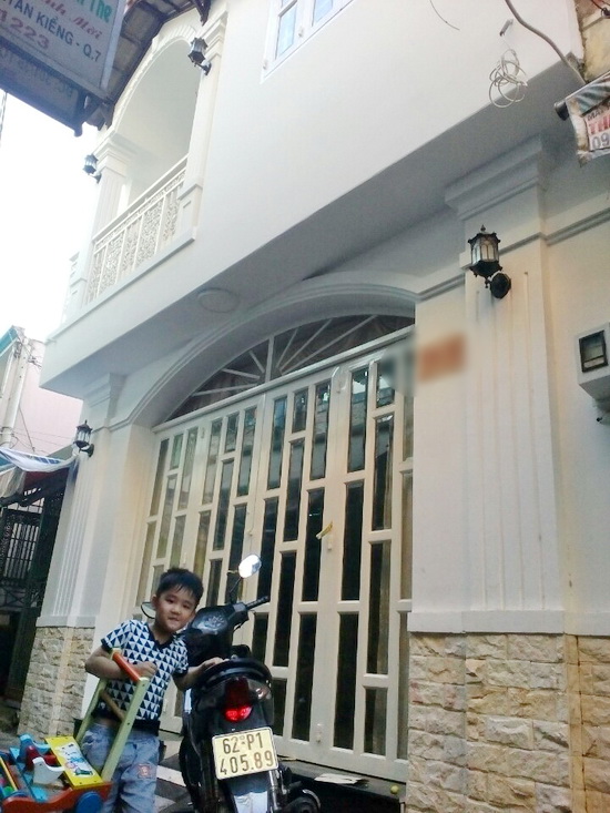 Bán nhà mới xây kiểu biệt thự hẻm 301 Trần Xuân Soạn, P.TK, Quận 7