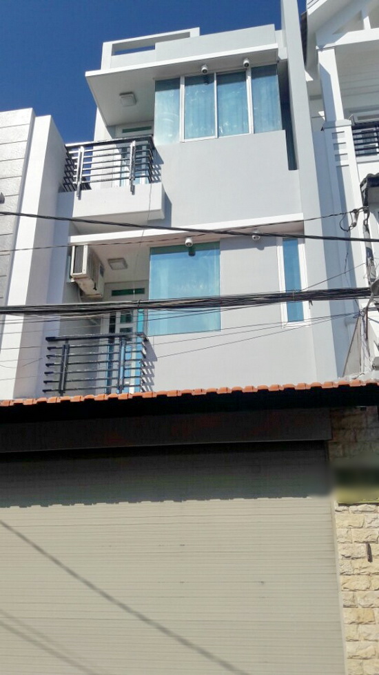 Bán gấp nhà phố 2 lầu 4x18m mặt tiền hẻm Đường Số 10, F.Bình Thuận, Quận 7