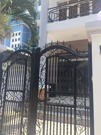 Nhà mặt tiền hẻm xe hơi Huỳnh Tấn Phát ngã tư đường Hoàng Quốc Việt Quận 7