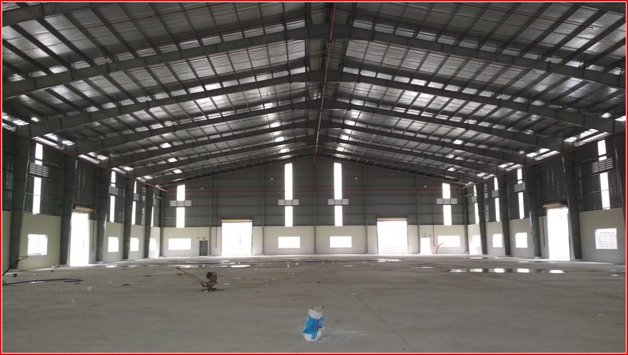 Cho thuê nhà xưởng gần 2.000m2 mặt tiền Phan Văn Hớn Quận 12, giá rẻ nhất khu vực