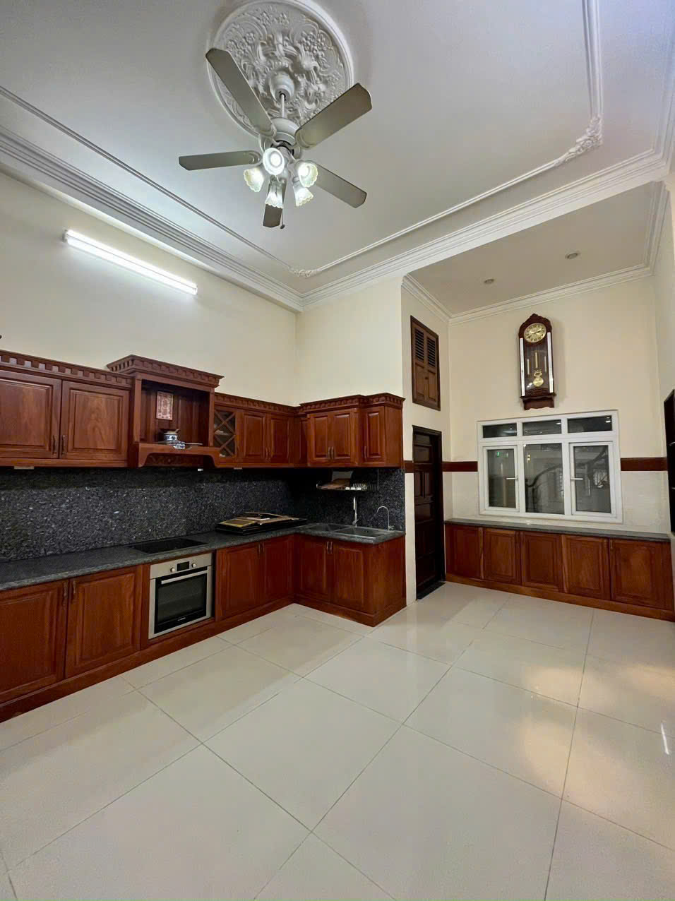 Bán nhà Tân Bình - Hẻm Xe tải thông - 86m2 - giá 17,5 tỷ